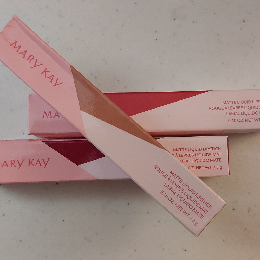 Mary Kay MODERN NUDE Matte Liquid Lipstick